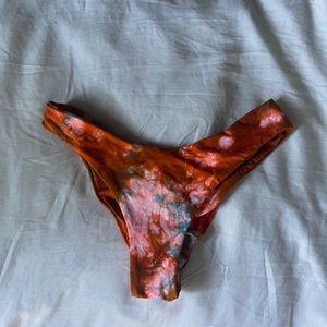 Maaji tie dye bikini bottoms - revolve